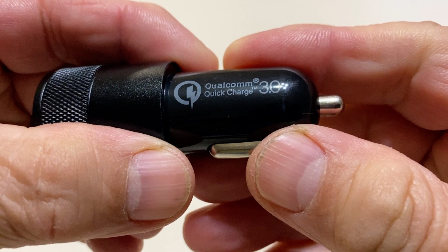 How To Fix Charging Port In Car - Ultimate Guide - RetroCarsMag